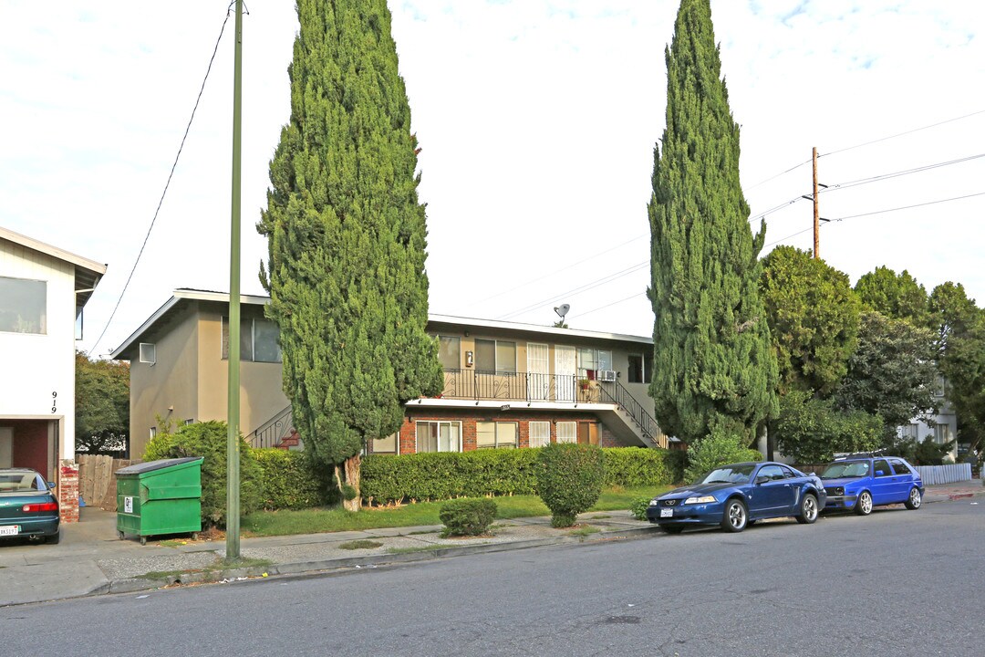 913 Delbert Way in San Jose, CA - Foto de edificio