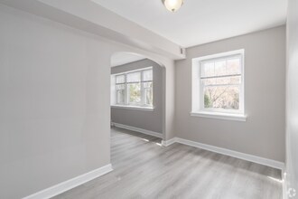 4991 Parkside Ave N in Philadelphia, PA - Building Photo - Building Photo