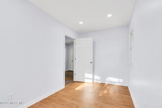 105 Clark St in Keyport, NJ - Building Photo - Building Photo