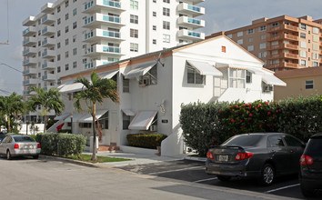 1700 S Surf Rd in Hollywood, FL - Building Photo - Building Photo