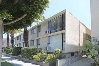 9500 W Olympic Blvd in Beverly Hills, CA - Building Photo - Building Photo