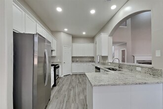 7015 Fountain Lilly Dr in Humble, TX - Building Photo - Building Photo