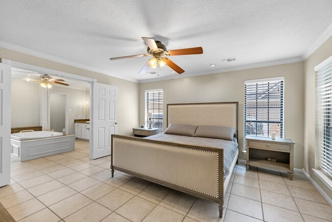 16114 Kempton Park Dr