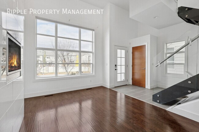 1530 Bayside Ave SW in Airdrie, AB - Building Photo - Building Photo