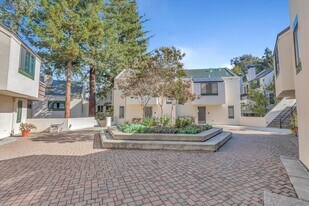 181 Centre St in Mountain View, CA - Building Photo