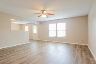 7906 States Bend Ln in Indianapolis, IN - Building Photo - Building Photo