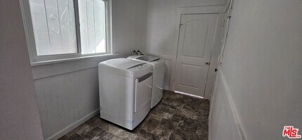 1016 S Oxford Ave in Los Angeles, CA - Building Photo - Building Photo