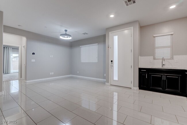 property at 965 Mossy Vale St