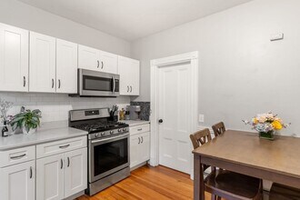 635 Dorchester Ave, Unit 1 in Boston, MA - Building Photo - Building Photo