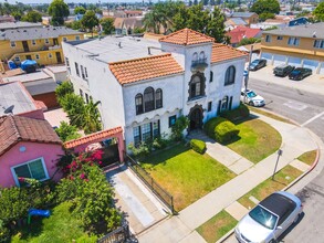 5350 Verona St in Los Angeles, CA - Building Photo - Building Photo