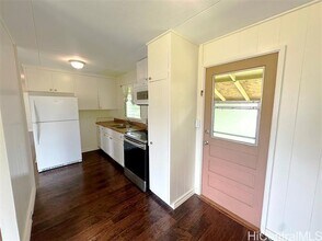 528 Oneawa St in Kailua, HI - Foto de edificio - Building Photo