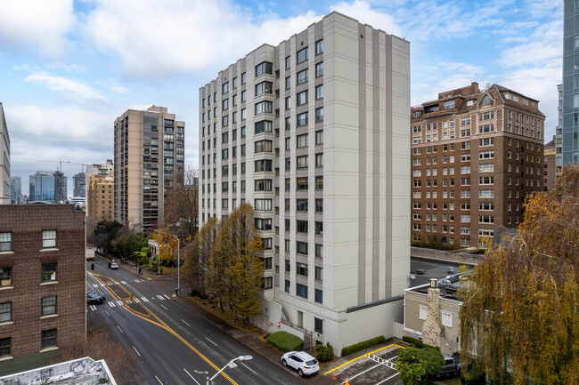 The Decatur Condominiums in Seattle, WA - Building Photo - Building Photo