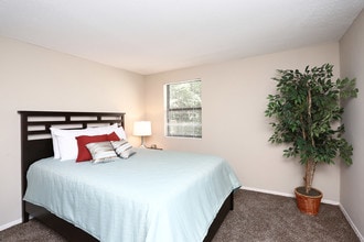 Ridgefield Apartments in Middletown, CT - Foto de edificio - Interior Photo