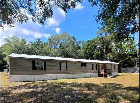 property at 950 Palmetto Ave