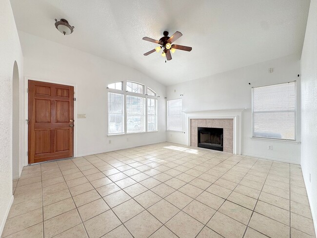 12245 Amstater Cir in El Paso, TX - Building Photo - Building Photo