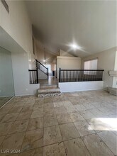 9804 Silver Chaps Ct in Las Vegas, NV - Foto de edificio - Building Photo