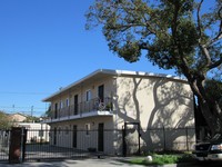 2315 E Spaulding St in Long Beach, CA - Foto de edificio - Building Photo