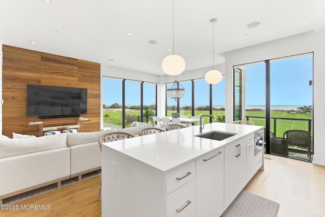 200 Ocean Ave N in Long Branch, NJ - Building Photo