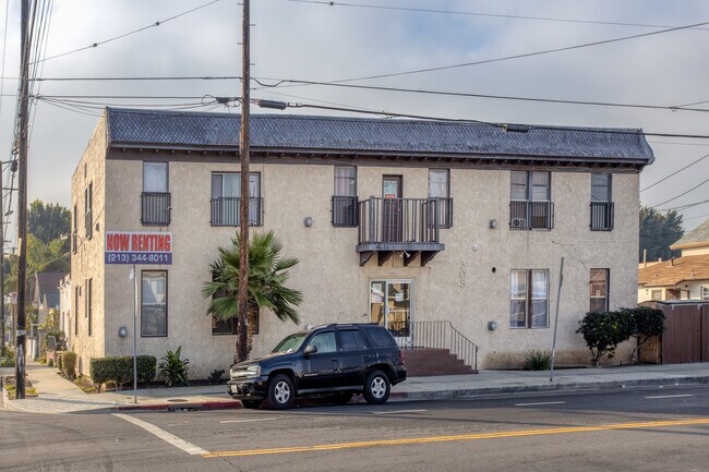 305 W 14th St in San Pedro, CA - Foto de edificio - Building Photo