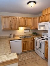 Evergreen Rock Maple Apartments in Olympia, WA - Foto de edificio - Building Photo