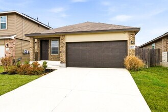 13931 Oolite Run in San Antonio, TX - Foto de edificio - Building Photo