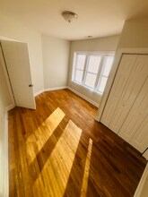 6847 S Indiana Ave in Chicago, IL - Foto de edificio - Building Photo