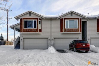 1584 Northbluff Dr in Anchorage, AK - Building Photo - Building Photo
