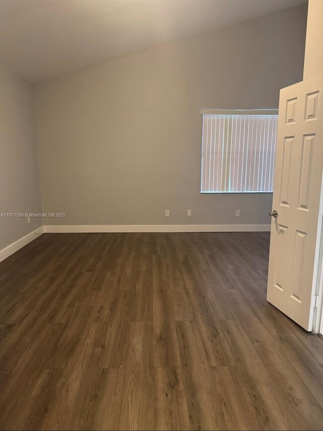 1400 154th Ave in Pembroke Pines, FL - Building Photo - Building Photo