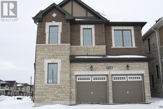 1371 Kerrydale Ave in Pickering, ON - Building Photo - Building Photo