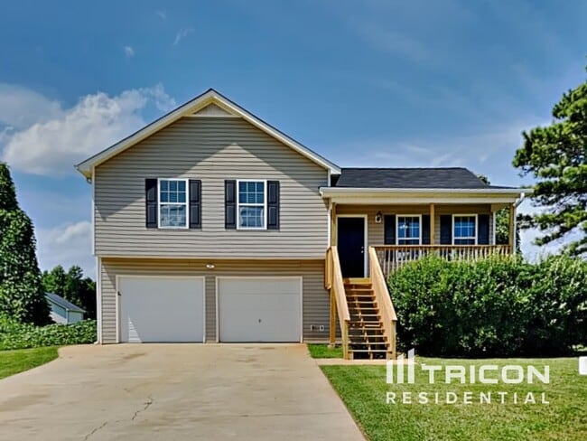 property at 89 Pin Oak Ct
