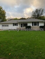 707 25th St SE in Cedar Rapids, IA - Building Photo