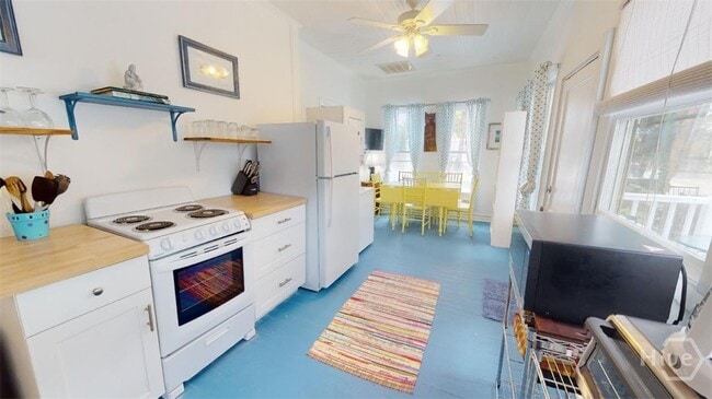 712 2nd Ave in Tybee Island, GA - Building Photo - Building Photo