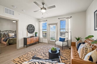 La Ventana at Canyon West in Lubbock, TX - Building Photo - Building Photo