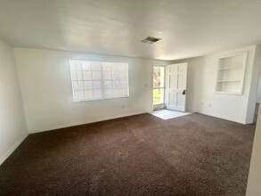 3635 Haven Dr in New Port Richey, FL - Building Photo - Building Photo