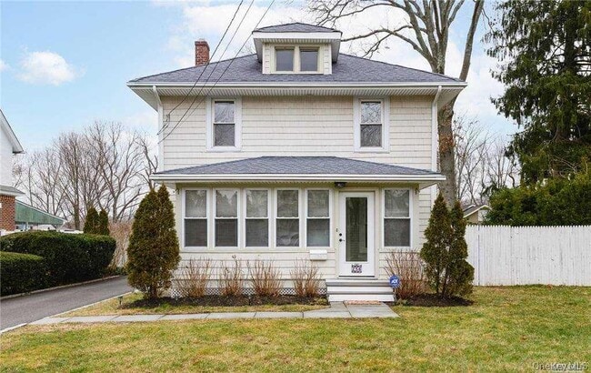 property at 256 Nassau Rd