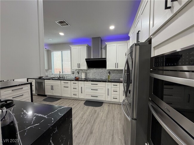 property at 3343 Tara Leigh Ave