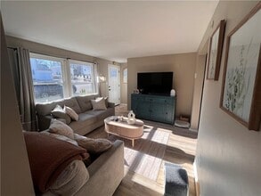 20B Sunrise Dr in Westerly, RI - Building Photo - Building Photo