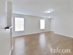 6409 Alonzo Dr in Indianapolis, IN - Foto de edificio - Building Photo