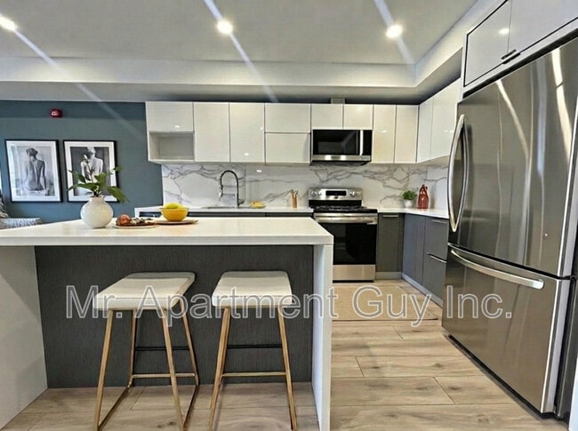 155 Hagar St in Welland, ON - Building Photo - Building Photo