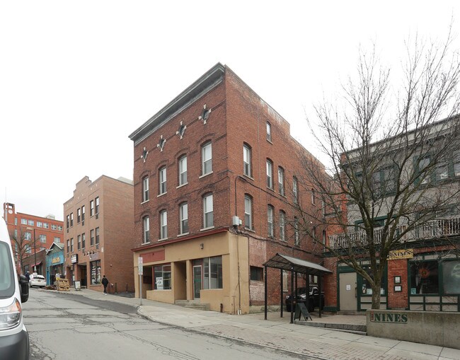 313-317 College Ave in Ithaca, NY - Building Photo - Building Photo