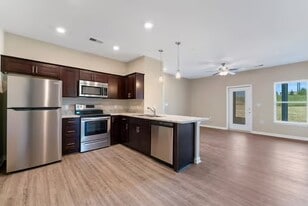 Field Haven Apartments in Portland, TN - Building Photo