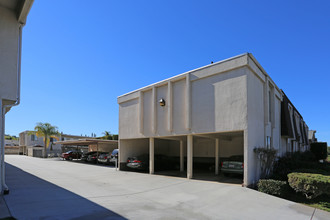 Valley House Apartments in El Cajon, CA - Building Photo - Building Photo