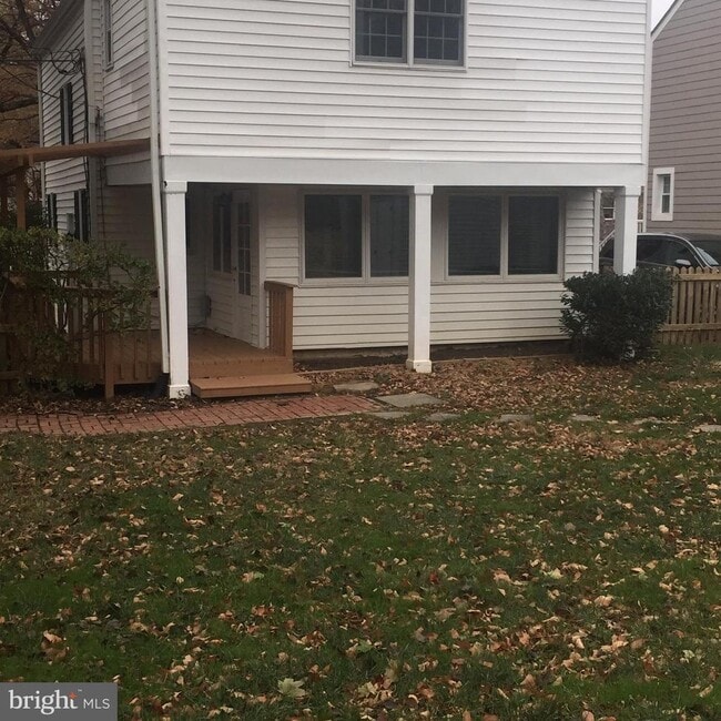 property at 208 W George Mason Rd