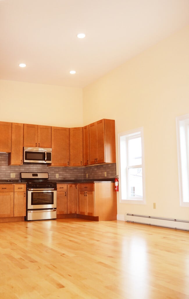 8 Haswell St in Burlington, VT - Building Photo - Building Photo