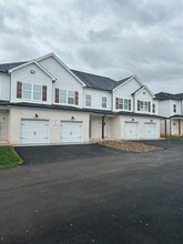 632 Cumberland Pointe Ln in Bowling Green, KY - Foto de edificio - Building Photo