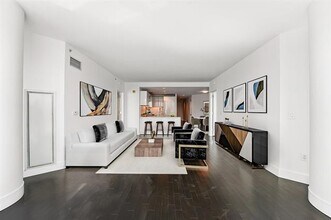77 Hudson St in Hoboken, NJ - Building Photo - Building Photo