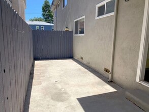 1850 11th St in Santa Monica, CA - Building Photo - Interior Photo