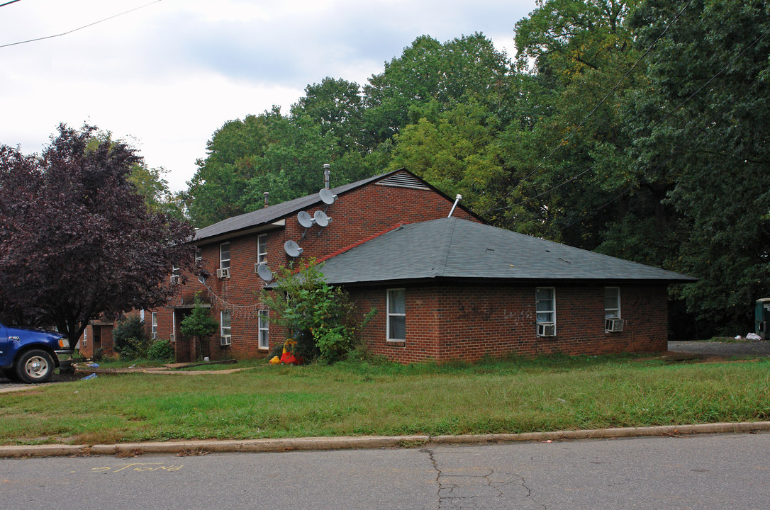 1235 Gholson Ave in Winston-Salem, NC - Building Photo