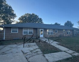 12616 Jackson Ave in Grandview, MO - Building Photo