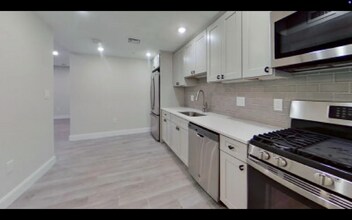 126 Porter St, Unit #1 in Boston, MA - Building Photo - Building Photo